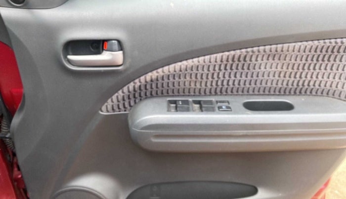 2013 Maruti Ritz VXI, Petrol, Manual, 73,335 km, Driver Side Door Panels Control