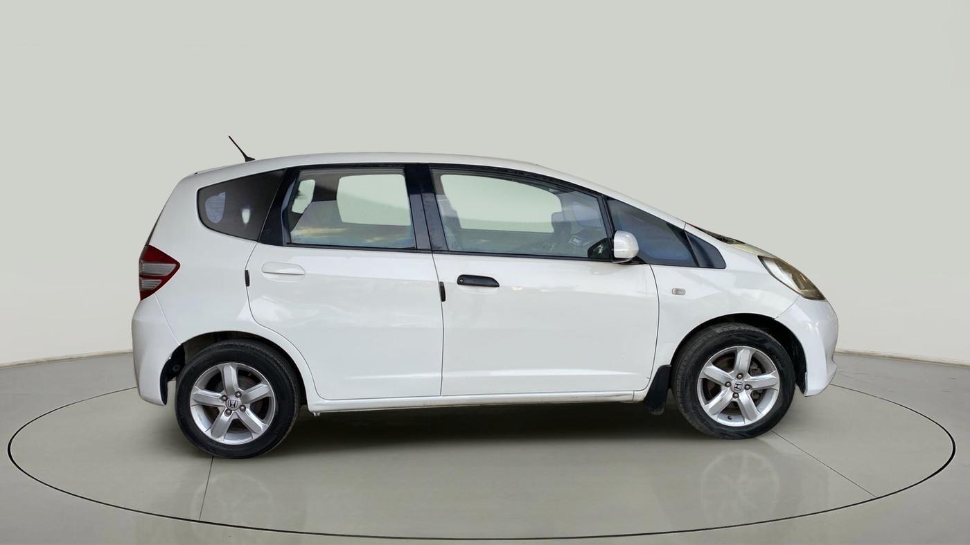 2011 Honda Jazz 1.2 L I-VTEC SELECT, Petrol, Manual, 1,19,987 km, Right Side View