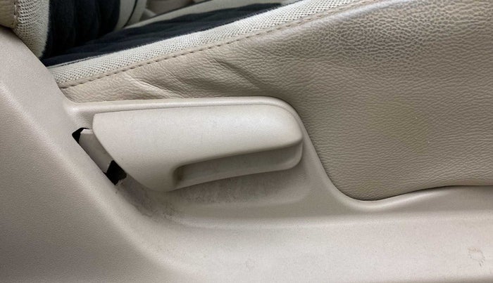 2013 Maruti Swift Dzire VDI, Diesel, Manual, 82,281 km, Driver Side Adjustment Panel