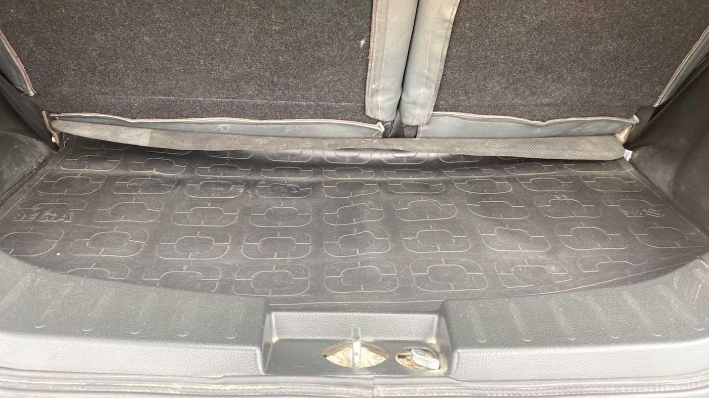 2013 Maruti Wagon R 1.0 VXI, Petrol, Manual, 76,286 km, Boot Inside