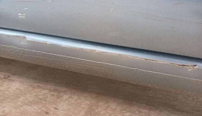 2015 Maruti Ertiga ZXI, Petrol, Manual, 46,440 km, Left running board - Paint has minor damage