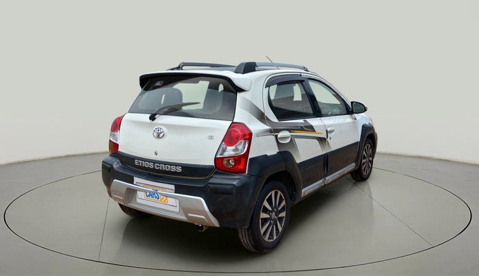 2014 Toyota Etios CROSS 1.2 G, Petrol, Manual, 61,195 km, Right Back Diagonal
