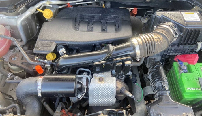 2019 Mahindra XUV300 W8 (O) 1.2 PETROL, Petrol, Manual, 50,268 km, Open Bonet