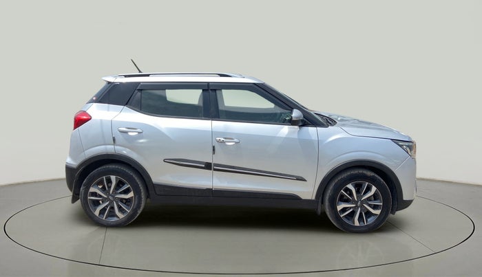 2019 Mahindra XUV300 W8 (O) 1.2 PETROL, Petrol, Manual, 50,268 km, Right Side View