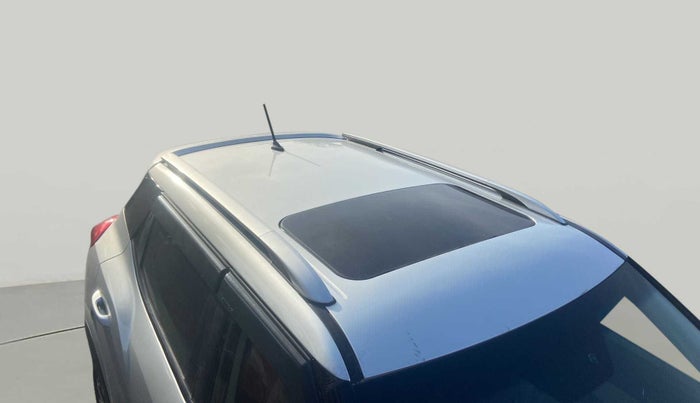 2019 Mahindra XUV300 W8 (O) 1.2 PETROL, Petrol, Manual, 50,268 km, Roof