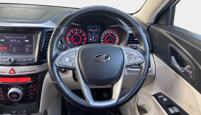 2019 Mahindra XUV300 W8 (O) 1.2 PETROL, Petrol, Manual, 50,268 km, Steering Wheel Close Up
