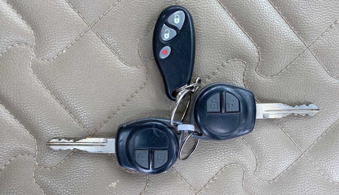 2013 Maruti Ertiga VXI, Petrol, Manual, 51,980 km, Key Close Up