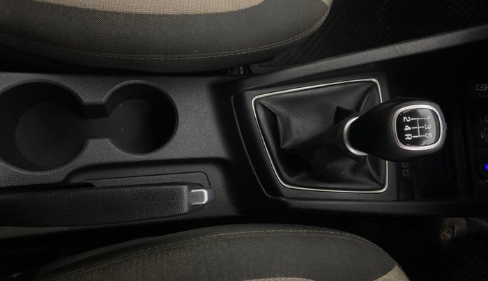 2019 Hyundai Elite i20 ASTA 1.2 (O), Petrol, Manual, 61,986 km, Gear Lever