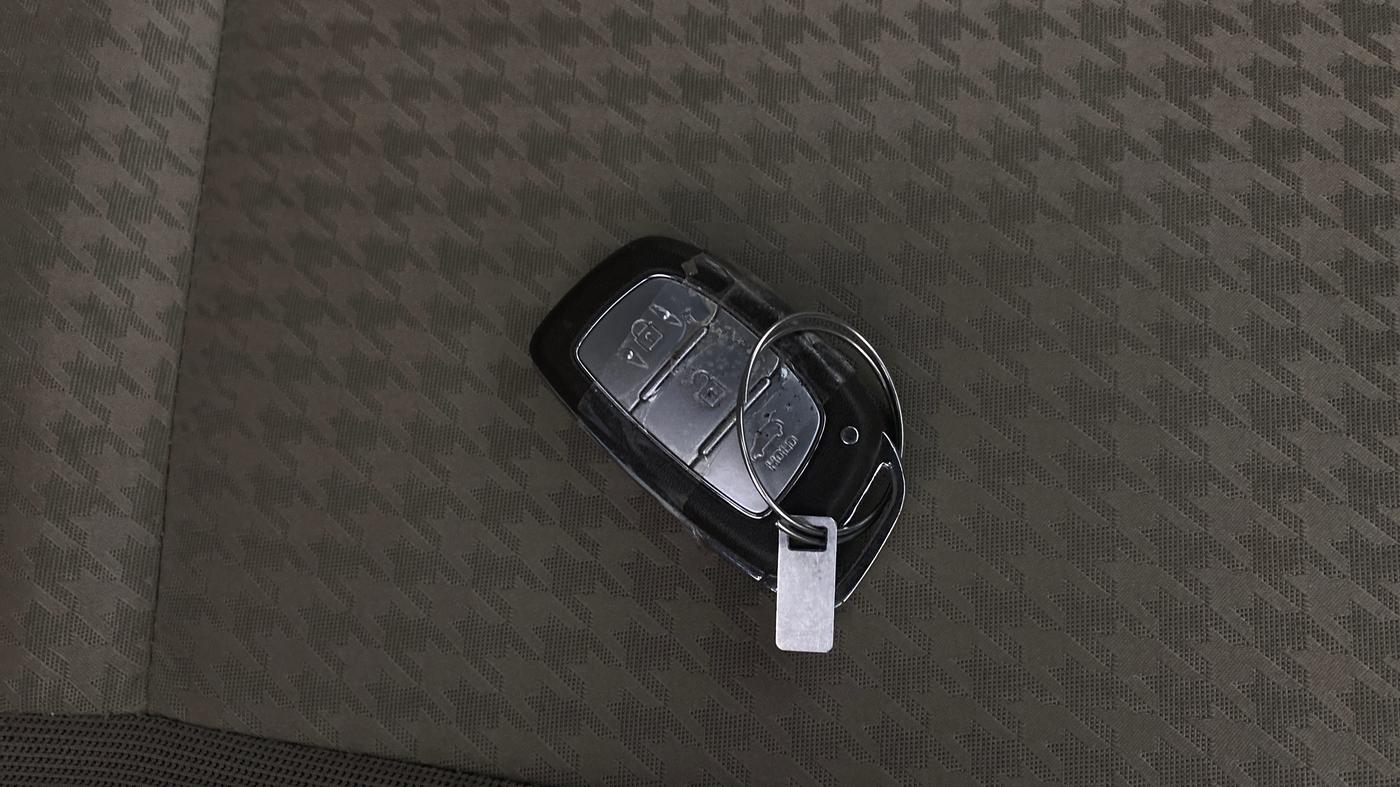 2019 Hyundai Elite i20 ASTA 1.2 (O), Petrol, Manual, 61,986 km, Key Close Up