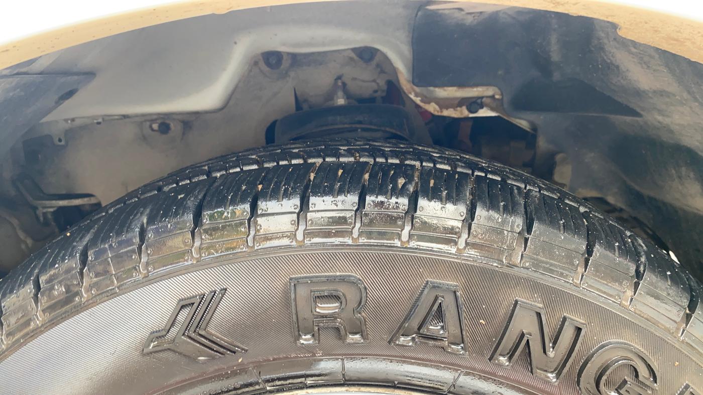 2021 Mahindra Scorpio S5, Diesel, Manual, 58,716 km, Left Front Tyre Tread