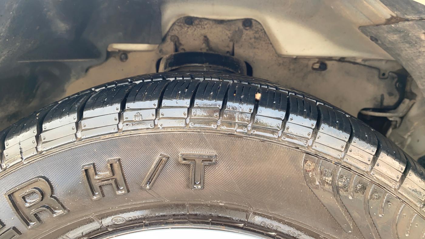 2021 Mahindra Scorpio S5, Diesel, Manual, 58,716 km, Right Front Tyre Tread