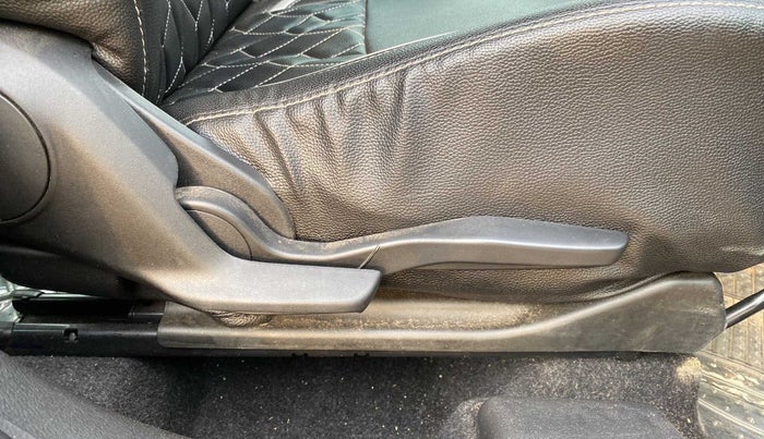 2018 Maruti Baleno ALPHA PETROL 1.2, Petrol, Manual, 26,449 km, Driver Side Adjustment Panel
