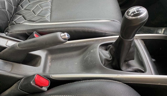 2018 Maruti Baleno ALPHA PETROL 1.2, Petrol, Manual, 26,449 km, Gear Lever