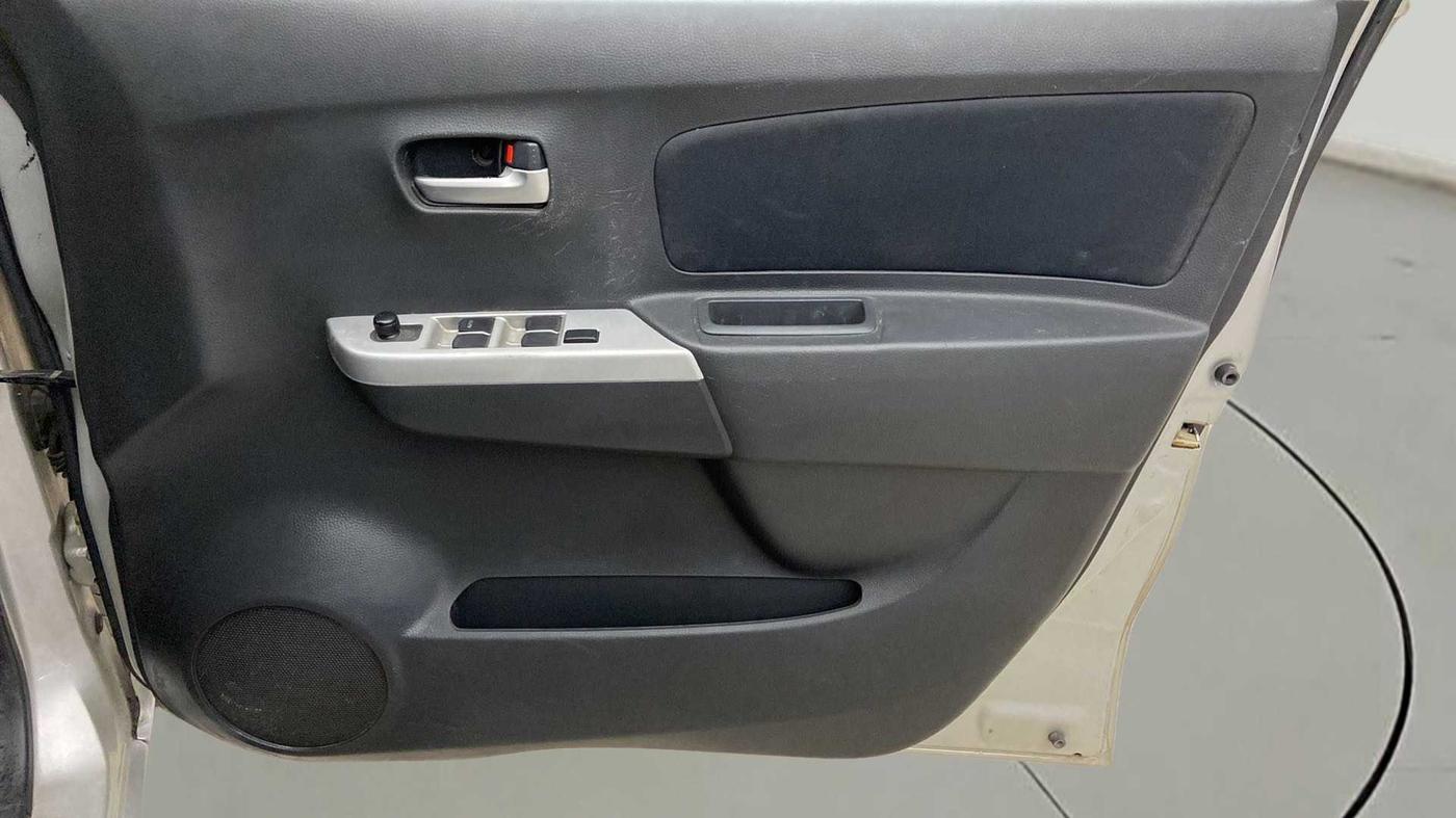 2012 Maruti Wagon R 1.0 VXI, Petrol, Manual, 75,967 km, Driver Side Door Panels Control