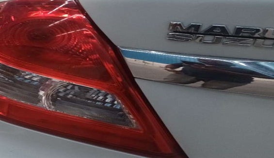 2015 Maruti Swift Dzire ZXI, Petrol, Manual, 80,434 km, Left tail light - Minor scratches