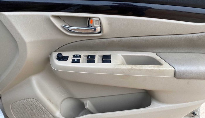 2016 Maruti Ciaz ZXI AT, Petrol, Automatic, 96,728 km, Driver Side Door Panels Control