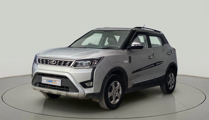 2019 Mahindra XUV300 W6 1.5 DIESEL, Diesel, Manual, 28,660 km, Left Front Diagonal