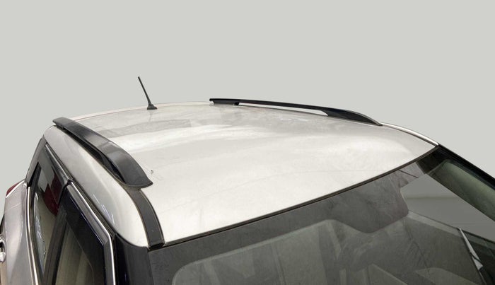 2019 Mahindra XUV300 W6 1.5 DIESEL, Diesel, Manual, 28,660 km, Roof