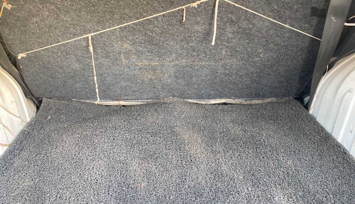 2016 Renault Kwid RXT 0.8, Petrol, Manual, 64,819 km, Boot Inside