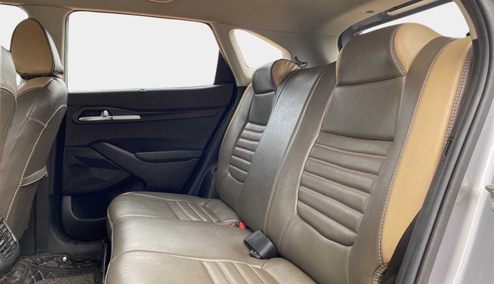 2021 KIA SELTOS HTK PLUS 1.5 IMT, Petrol, Manual, 43,811 km, Right Side Rear Door Cabin
