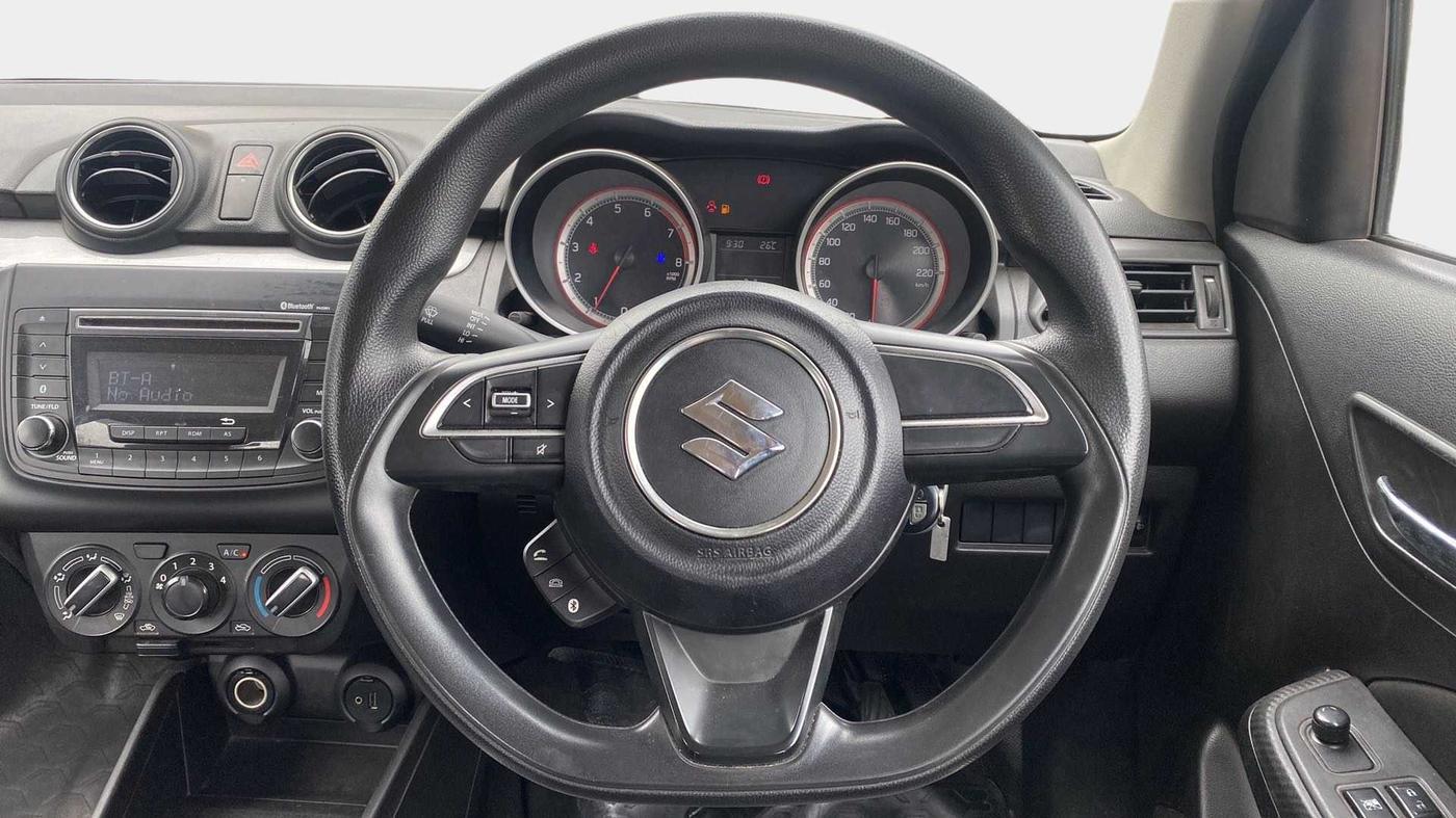 2018 Maruti Swift VXI AMT, Petrol, Automatic, 57,341 km, Steering Wheel Close Up