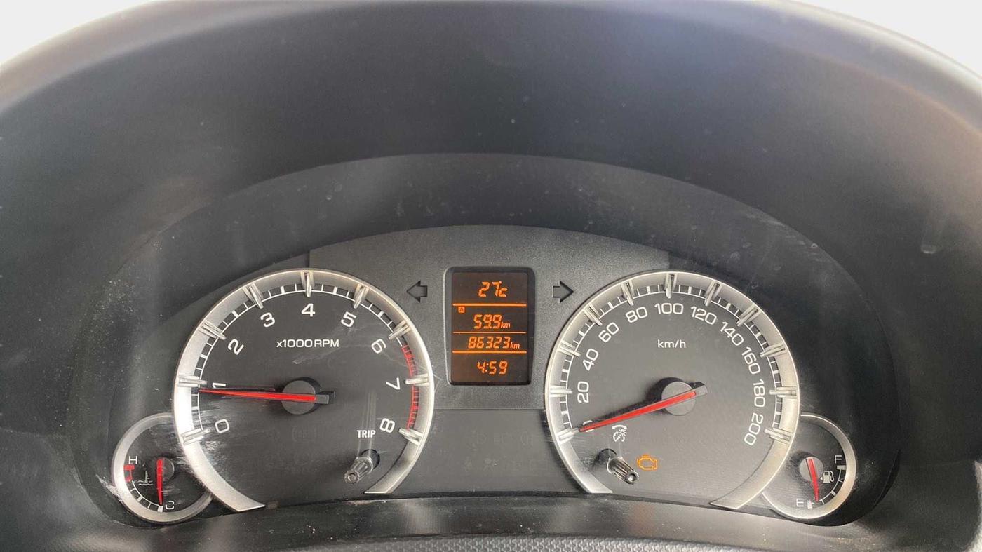 2016 Maruti Swift Dzire ZXI, Petrol, Manual, 86,301 km, Odometer Image