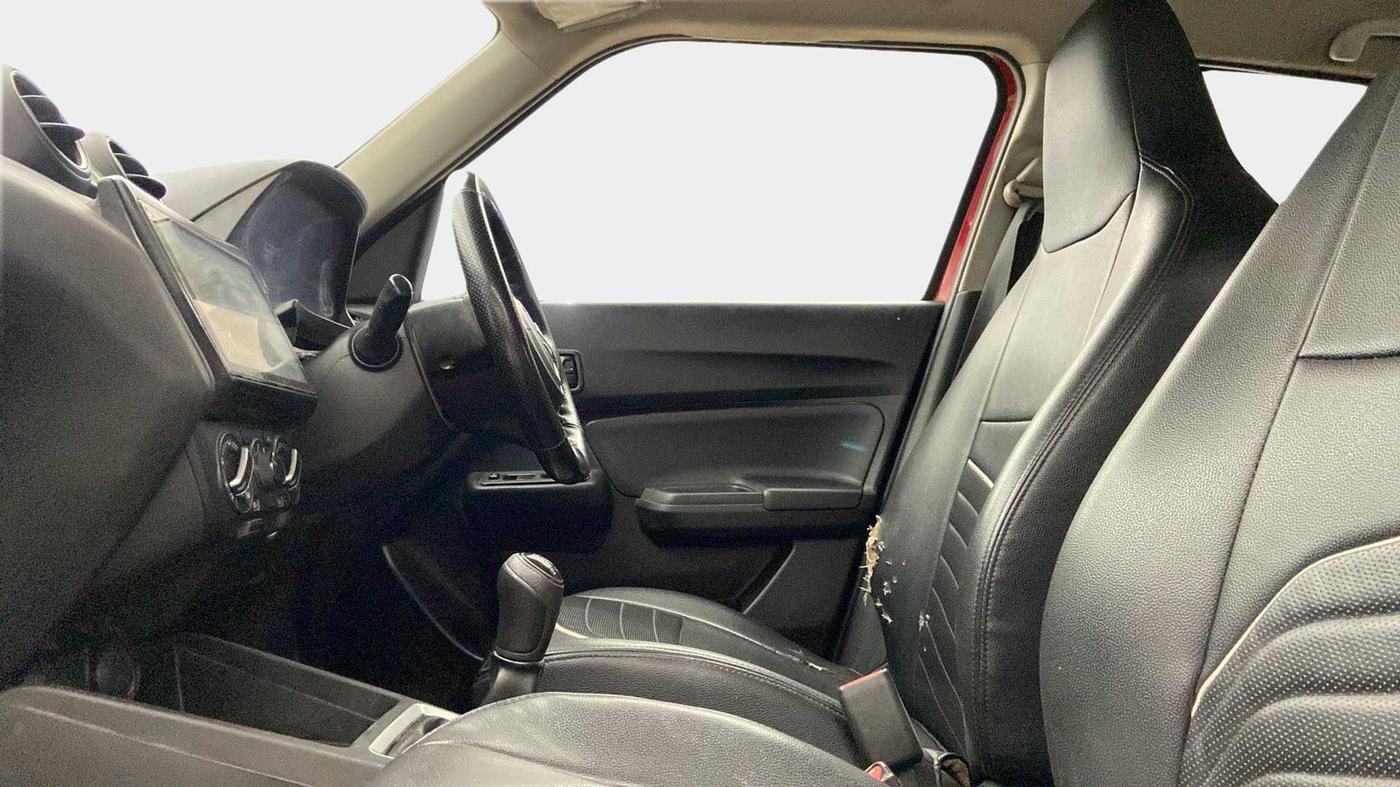 2019 Maruti Swift LXI, Petrol, Manual, 57,073 km, Right Side Front Door Cabin
