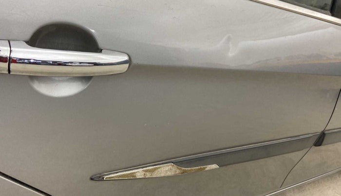 2019 Maruti Ciaz SIGMA 1.5 SHVS MT  PETROL, Petrol, Manual, 66,352 km, Right rear door - Slightly dented