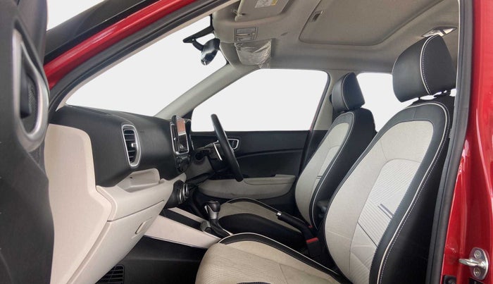 2022 Hyundai VENUE SX (O) 1.0 TURBO DCT, Petrol, Automatic, 13,959 km, Right Side Front Door Cabin