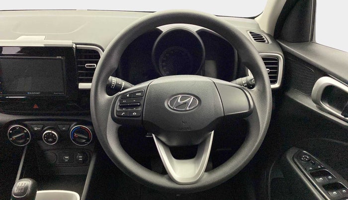 2021 Hyundai VENUE S 1.2, Petrol, Manual, 18,301 km, Steering Wheel Close Up