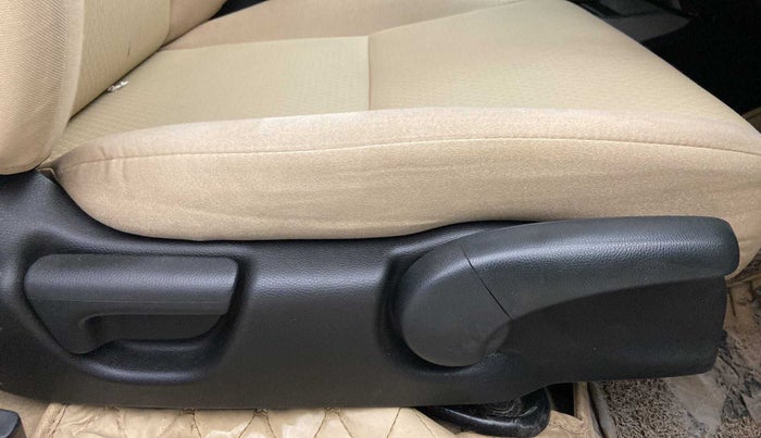 2021 Honda City 1.5L I-VTEC V MT 4TH GEN, Petrol, Manual, 11,120 km, Driver Side Adjustment Panel