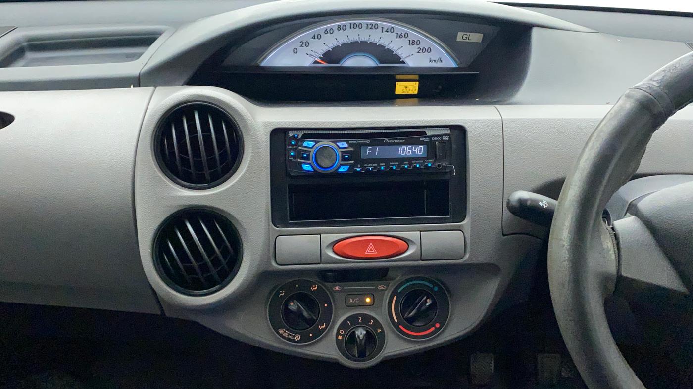 2011 Toyota Etios Liva G, Petrol, Manual, 52,343 km, Air Conditioner