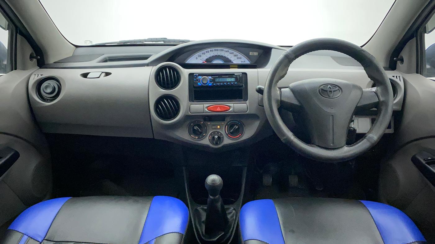 2011 Toyota Etios Liva G, Petrol, Manual, 52,343 km, Dashboard