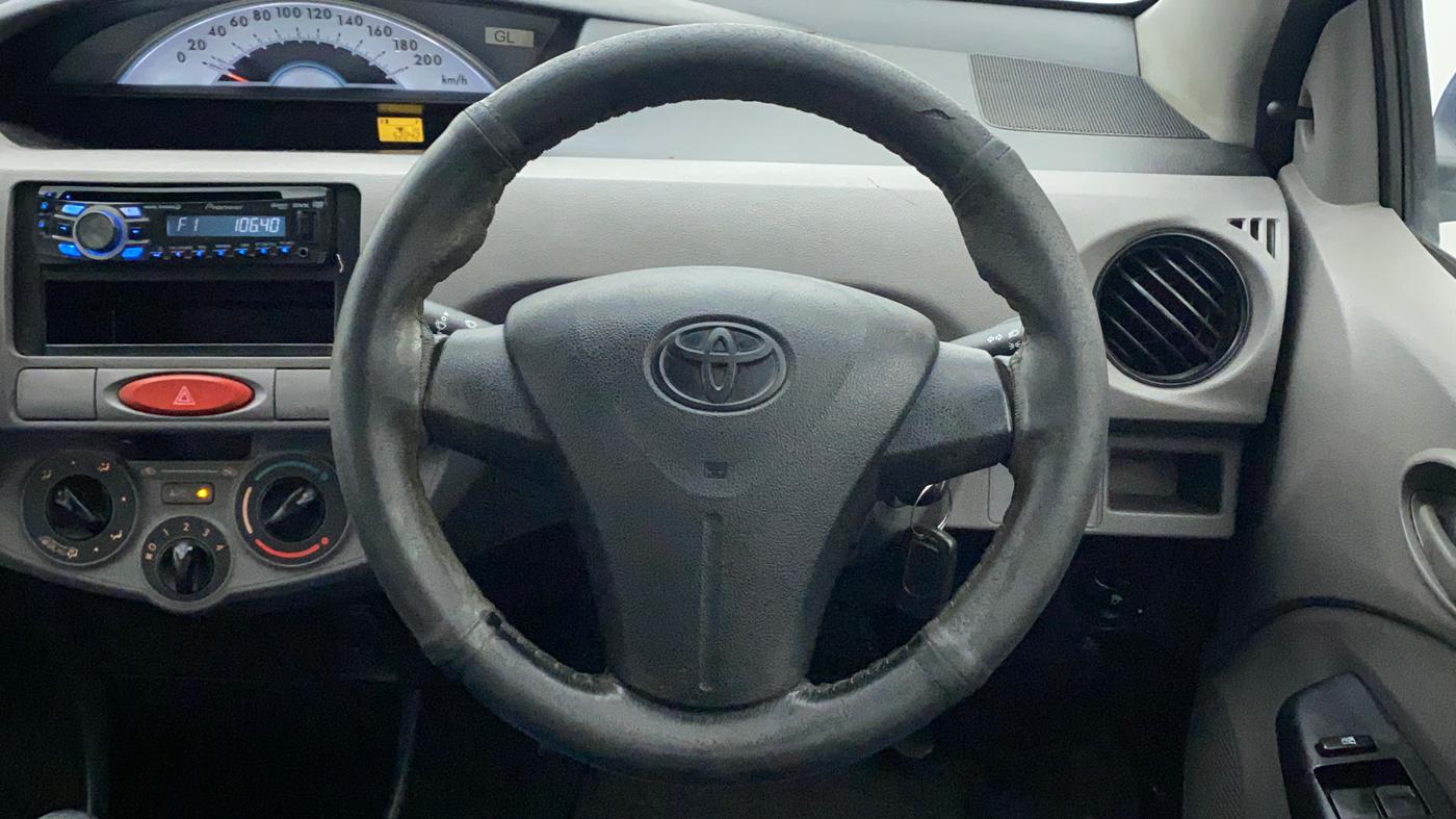 2011 Toyota Etios Liva G, Petrol, Manual, 52,343 km, Steering Wheel Close Up