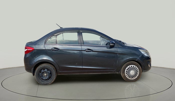 2016 Tata Zest XMS PETROL, Petrol, Manual, 80,104 km, Right Side View