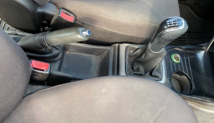 2016 Tata Zest XMS PETROL, Petrol, Manual, 80,104 km, Gear Lever