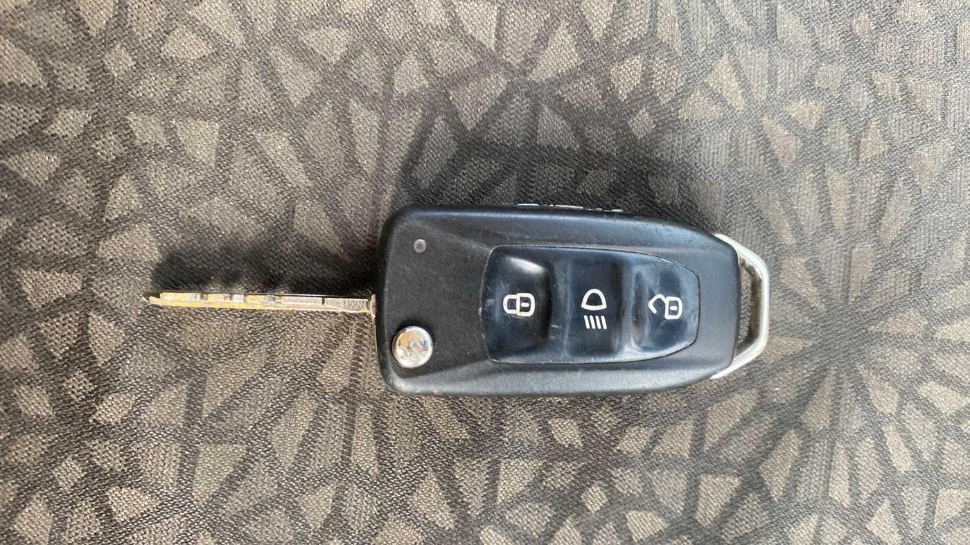 2016 Tata Zest XMS PETROL, Petrol, Manual, 80,104 km, Key Close Up