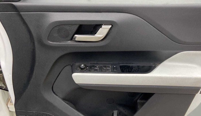 2022 Tata PUNCH CREATIVE  AMT, Petrol, Automatic, 13,402 km, Driver Side Door Panels Control