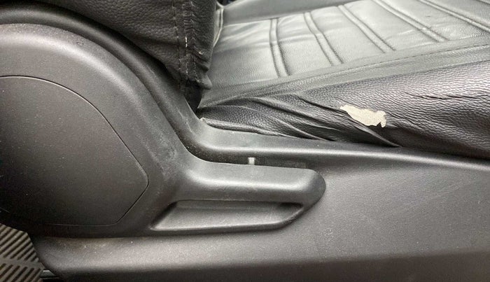2021 Tata Tiago XE PETROL, Petrol, Manual, 15,594 km, Driver Side Adjustment Panel