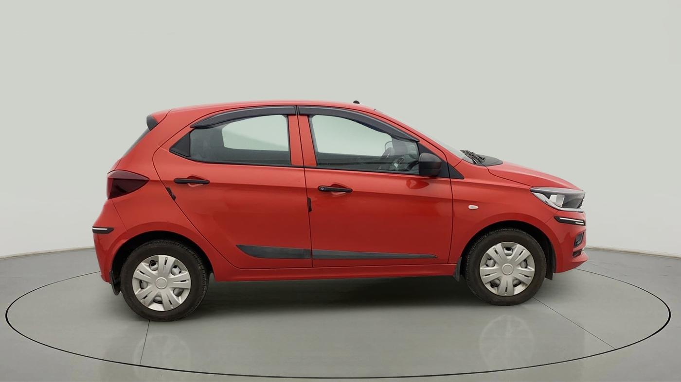 2021 Tata Tiago XE PETROL, Petrol, Manual, 15,594 km, Right Side View