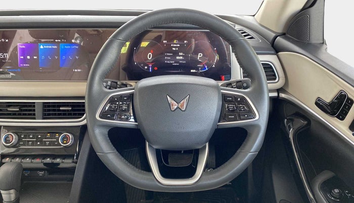 2023 Mahindra XUV700 AX 7 P AT 7 STR, Petrol, Automatic, 8,500 km, Steering Wheel Close Up