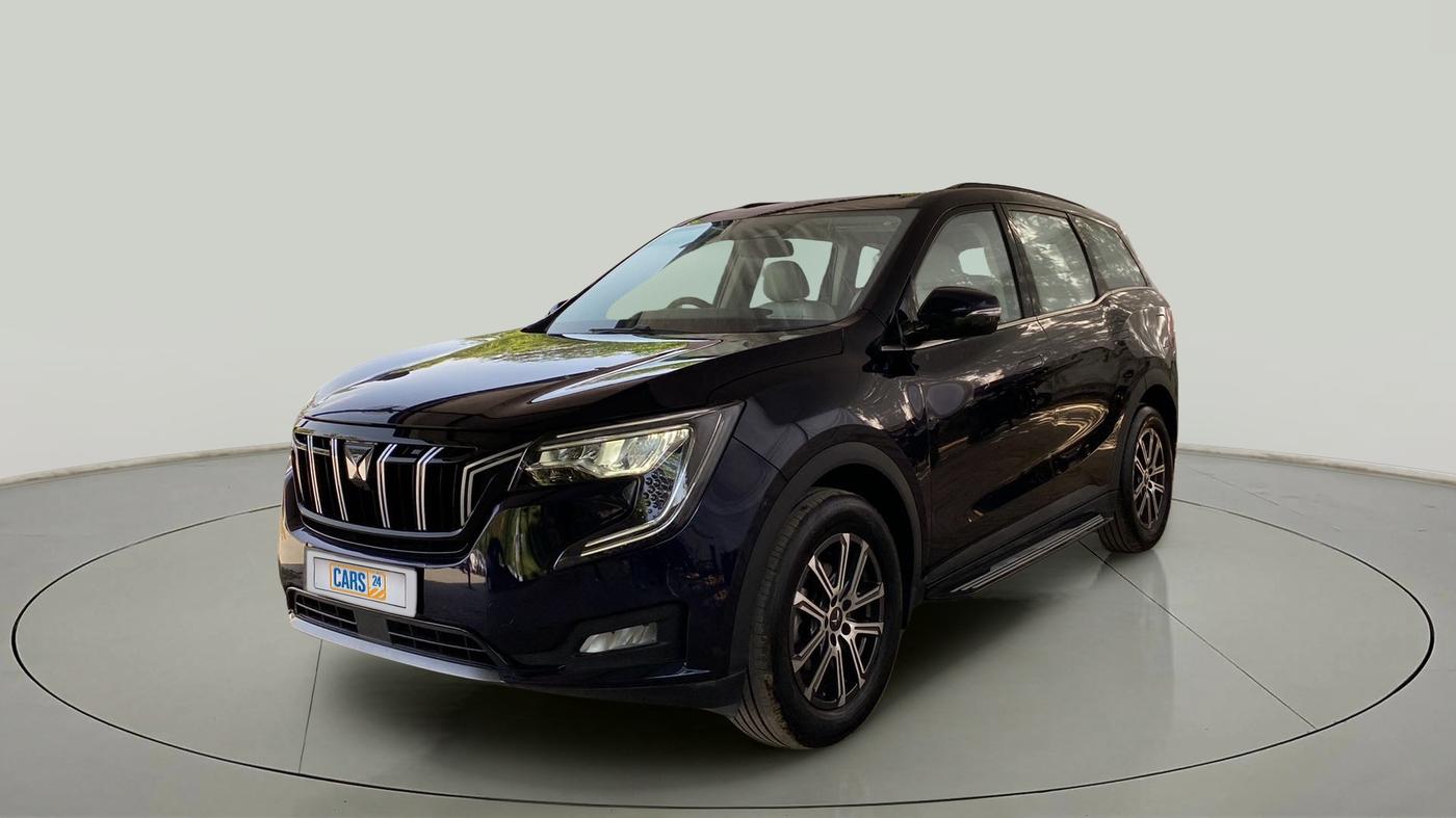 2023 Mahindra XUV700 AX 7 P AT 7 STR, Petrol, Automatic, 8,500 km, Left Front Diagonal