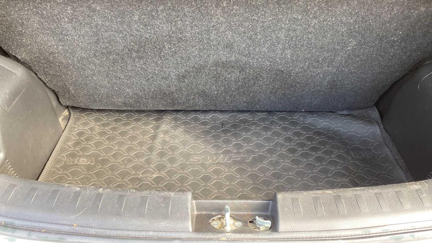 2014 Maruti Swift VXI, Petrol, Manual, 29,979 km, Boot Inside