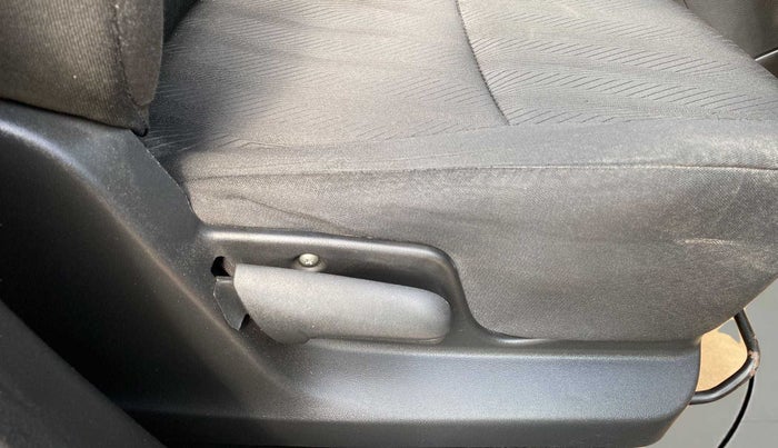 2014 Maruti Swift VXI, Petrol, Manual, 29,979 km, Driver Side Adjustment Panel