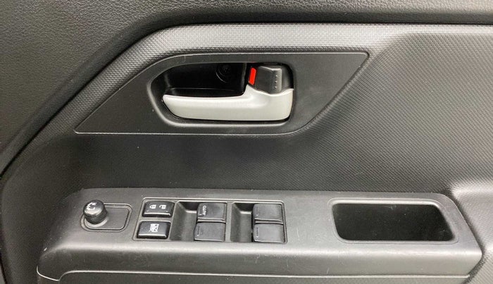 2022 Maruti New Wagon-R ZXI 1.2, Petrol, Manual, 22,594 km, Driver Side Door Panels Control