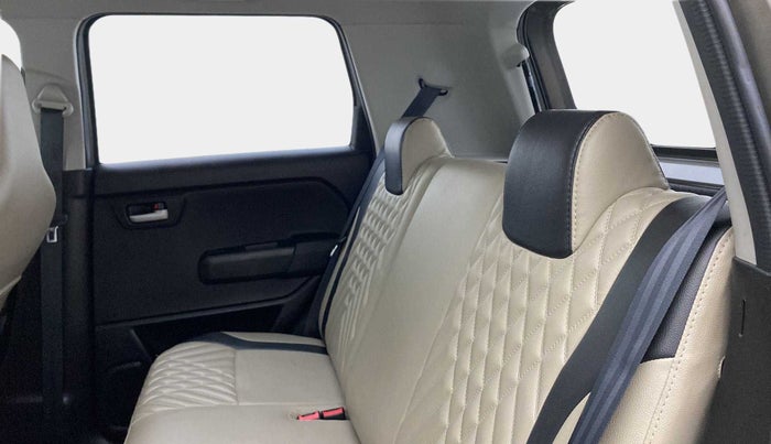 2022 Maruti New Wagon-R ZXI 1.2, Petrol, Manual, 22,594 km, Right Side Rear Door Cabin