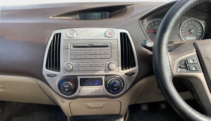2011 Hyundai i20 SPORTZ (O) 1.2, Petrol, Manual, 65,884 km, Air Conditioner