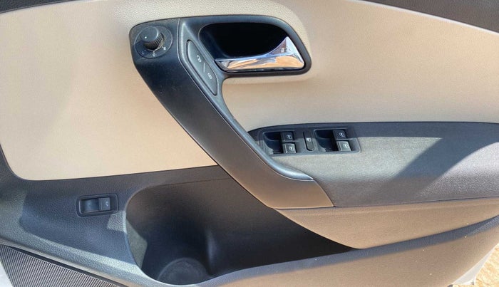 2021 Skoda Rapid AMBITION AT TSI, Petrol, Automatic, 50,445 km, Driver Side Door Panels Control