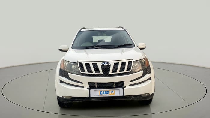 2015 Mahindra XUV500 W8, Diesel, Manual, 54,874 km, Front