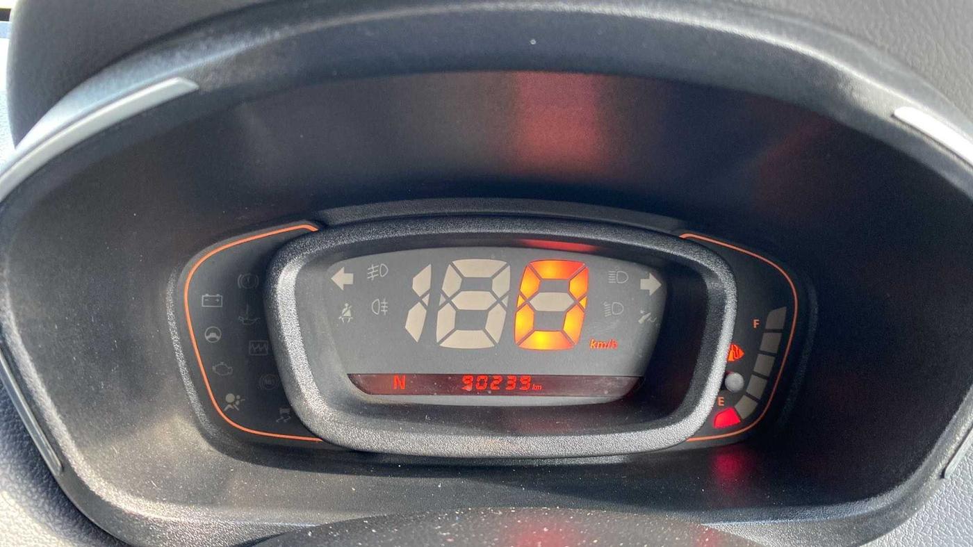 2018 Renault Kwid RXT 1.0 AMT (O), Petrol, Automatic, 90,363 km, Odometer Image